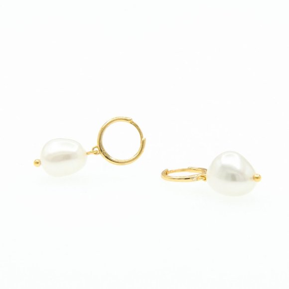 Cordelia 18K Gold Vermeil Natural Pearl Earrings - Picture 4 of 10